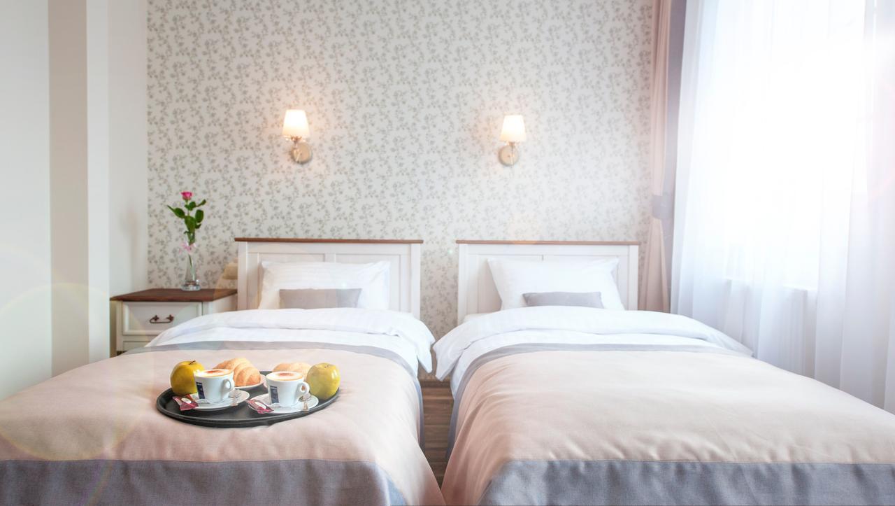 Hotel Pod Herbem -Pokoje Ozonowane بياليستوك المظهر الخارجي الصورة